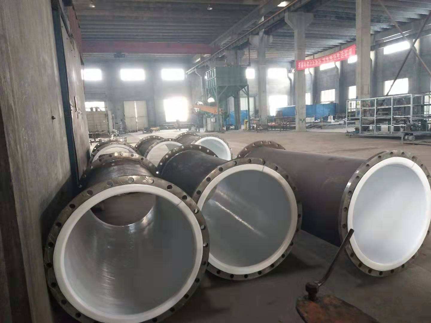 溫度能使襯四氟設備產生怎么樣的影響？